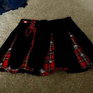 Skelanimals hot topic short skirt size large new with tag